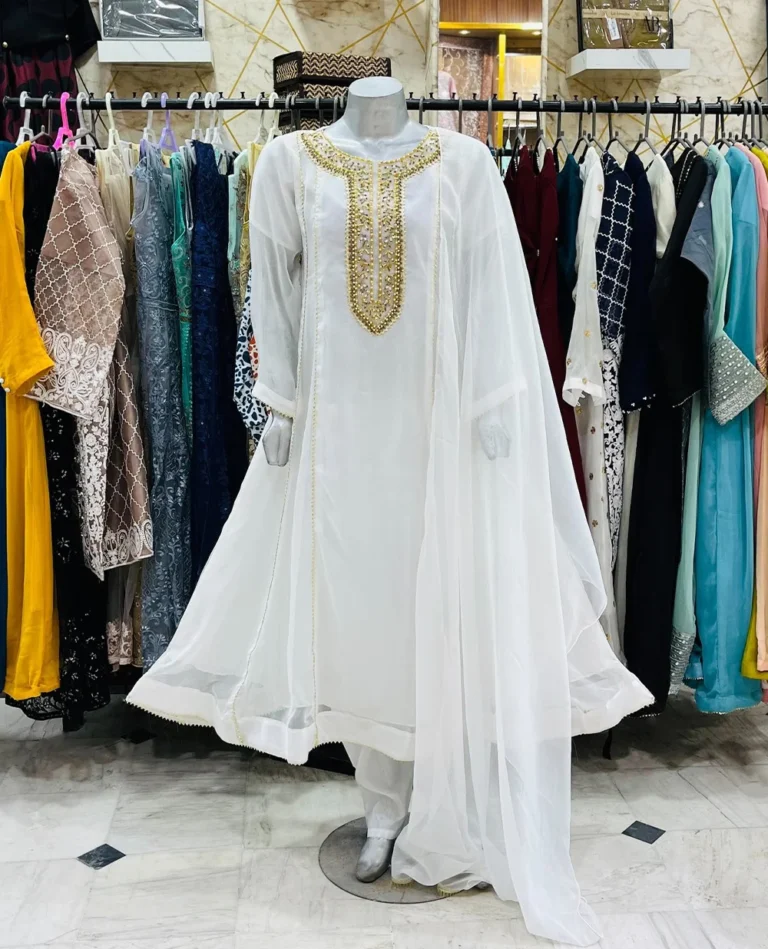 White-Pure-Chiffon-Suits-Pakistani-Suits