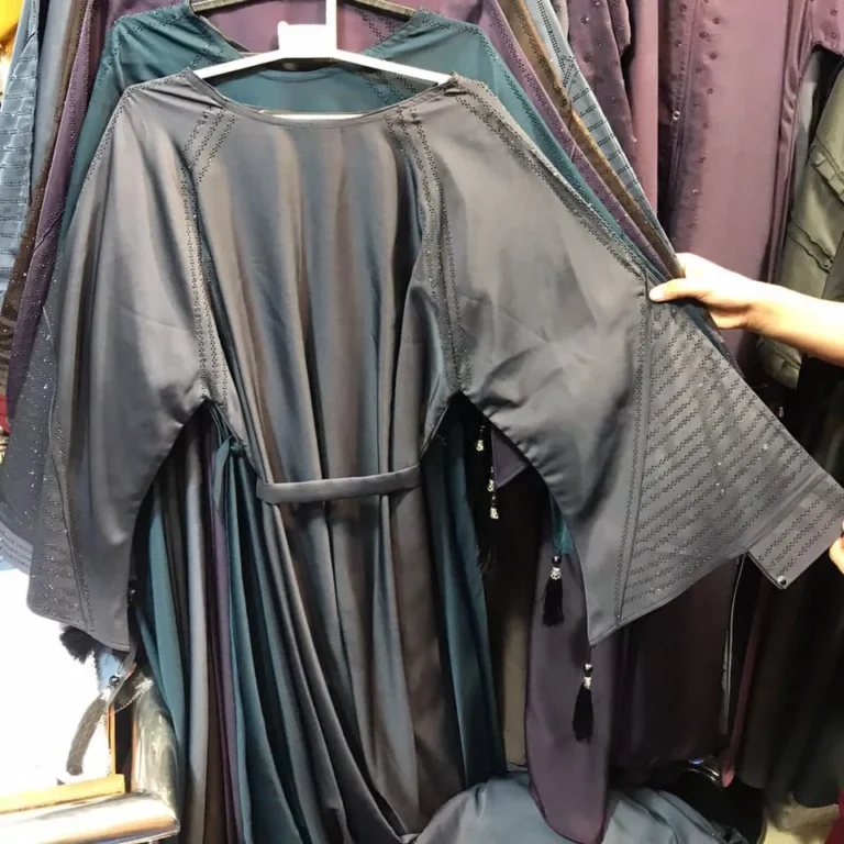 abaya-wholesale-pakistan-black-color