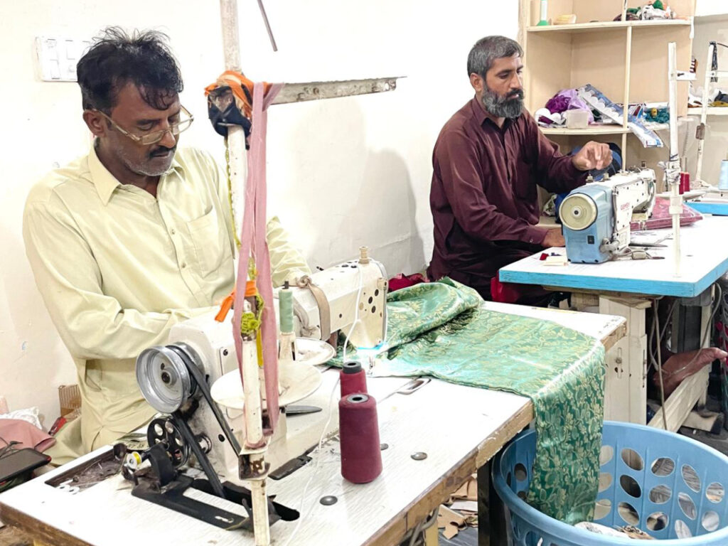 lawn suits supplier for canada(1)