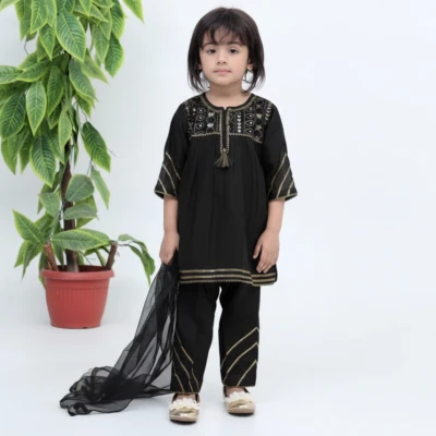 Elegant black Girls Pakistani Suits